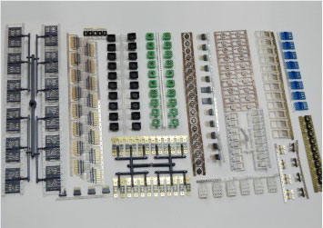 電子連接器注塑機(jī)成型樣品